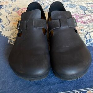 Birkenstock London Black Oiled Leather size 40 regular/wide width